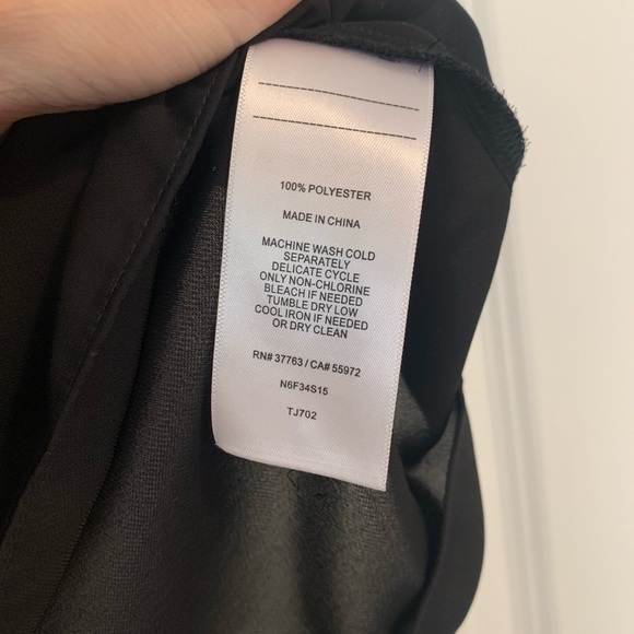 Black V-neck with silver detailing tank top - Picture 5 of 5